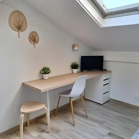 Appartement Studio Cosy, Calme Et Lumineux, Au Pied Du Tramway Et A 50 M De La Mer